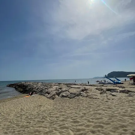 Al Mare Con Vasca Idromassaggio- Artemide *